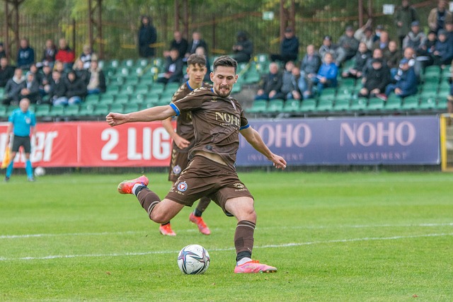 [NBA]西亚卡姆33+11 步行者逆转快船.